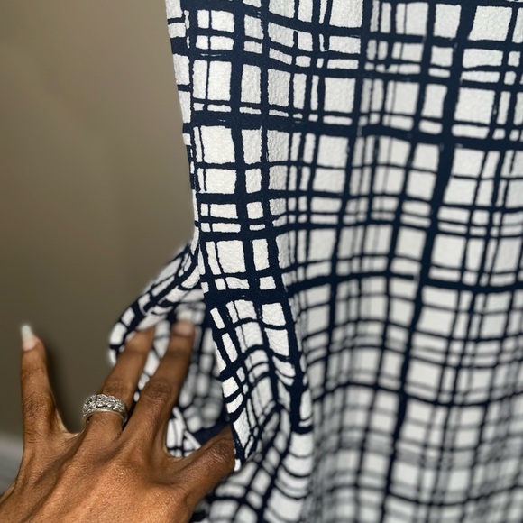 HYPER: BLUE AND WHITE ROMPER - Picture 6 of 7